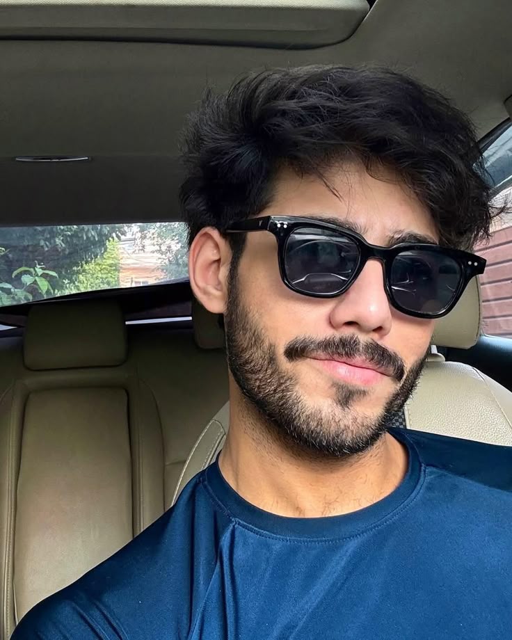 Alex R